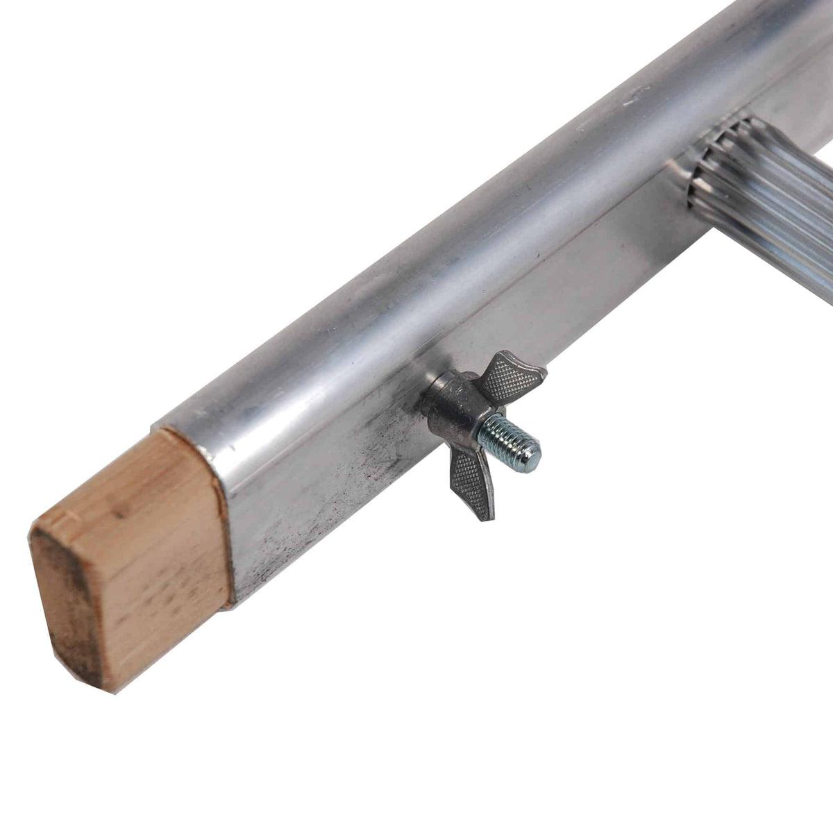 ROOFER professional aluminium roof ladders wing nuts to secure sections 