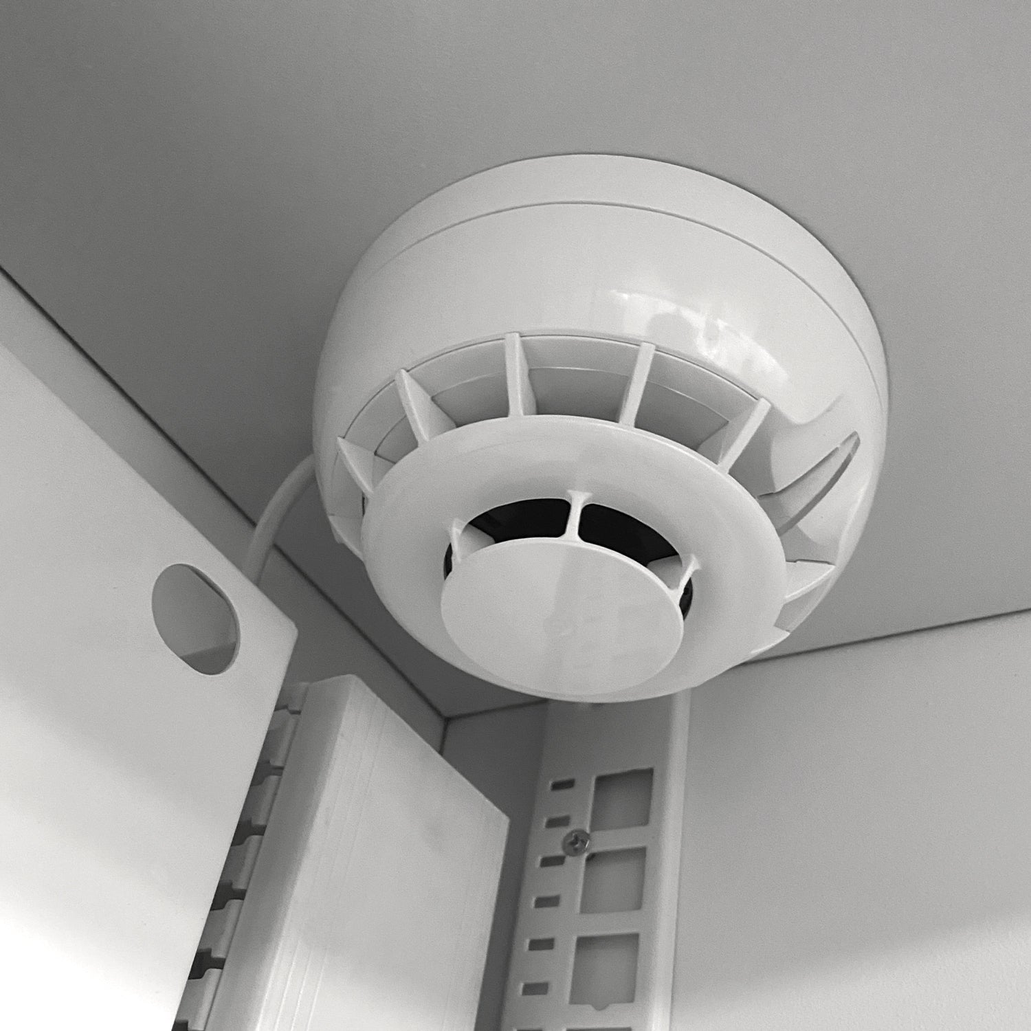 Phoenix Battery Commander Pro Smoke and Heat Detector